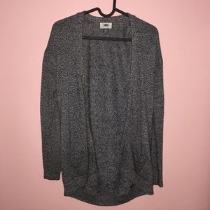 GRAY CARDIGAN